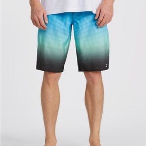 Men’s billabong board shorts